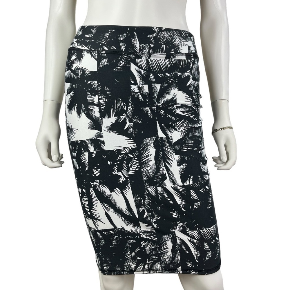 Fabletics Strechy Black &‎ White Pencil Shirt Womens Size XS - NWT